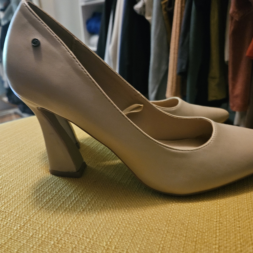 French Connection Cream Heels with Sculptural Design